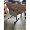 Image 3 : 48 INCH FOLDING HALF TABLE / WORKSTATION