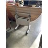 Image 4 : 48 INCH FOLDING HALF TABLE / WORKSTATION