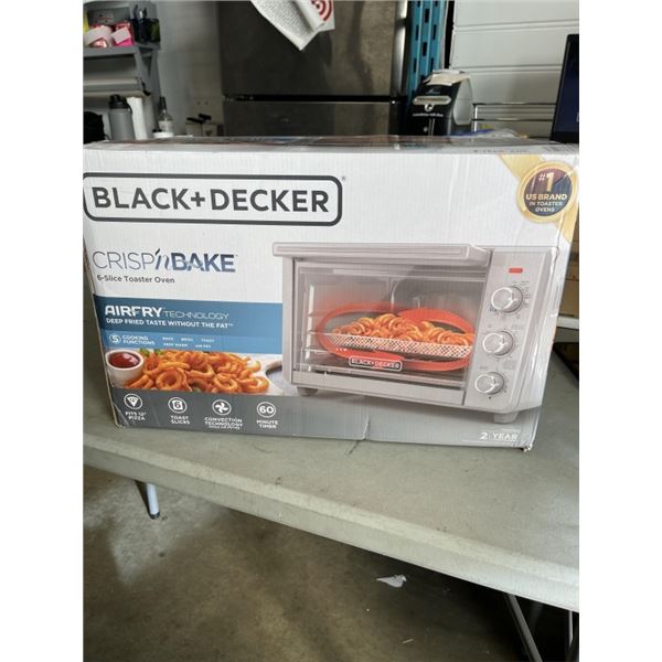 BLACK AND DECKER 6-SLICE AIR FRY TOASTER OVEN - TESTED WORKING, RETAIL $119