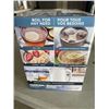 Image 4 : BLACK AND DECKER HONEYCOMB 1.7L CORDLESS ELECTRIC KETTLE - TESTED WORKING