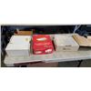 Image 1 : 3 BOXES OF NEW ENVELOPES