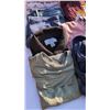 Image 10 : LOT OF NEW WOMEN'S CLOTHING SIZE SMALL APPROX 30PCS