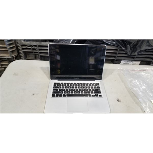 MACBOOK PRO WITH 500GB HD, 4 GB RAM, WEBCAM & WIFI