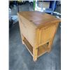 Image 4 : 2 DRAWER NIGHTSTAND