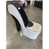 Image 3 : LARGE SHOE CHAIR