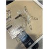 Image 3 : VIVO SILVER PNEUMATIC ARM TV WALL MOUNT