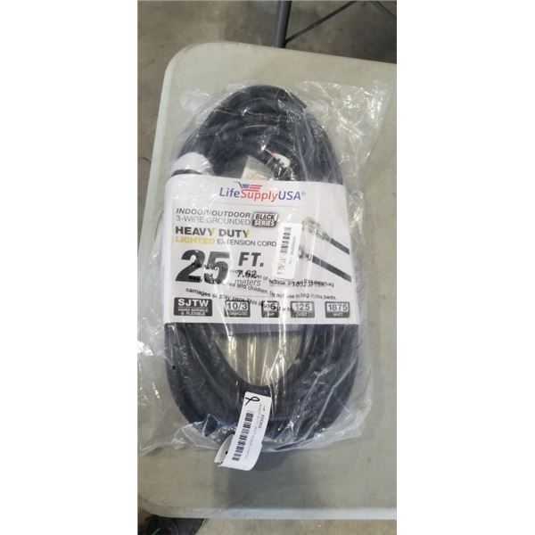 HEAVY DUTY 25 FT BLACK LIGHTED EXTENSION CORD. 10AWG/3C
