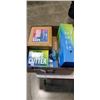 Image 1 : TRAY OF BETTER BOAT ITEMS INCLUDING 9" BUOY, ROPE CUTTING GUN, CLAMP ON SWIVEL BOAT SEAT, BOAT SHACK
