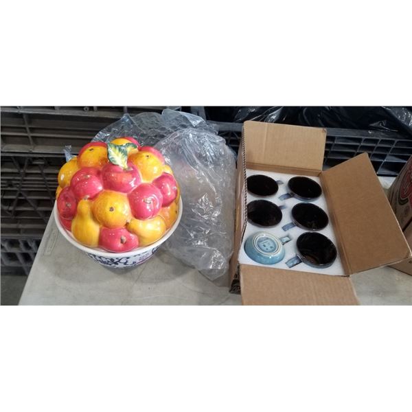 AS NEW VANCASSO 6 PIECE COFFEE MUG SET AND FRUIT BOWL WITH LID