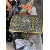 Image 5 : LARGE LOT OF HALLOWEEN DECOR