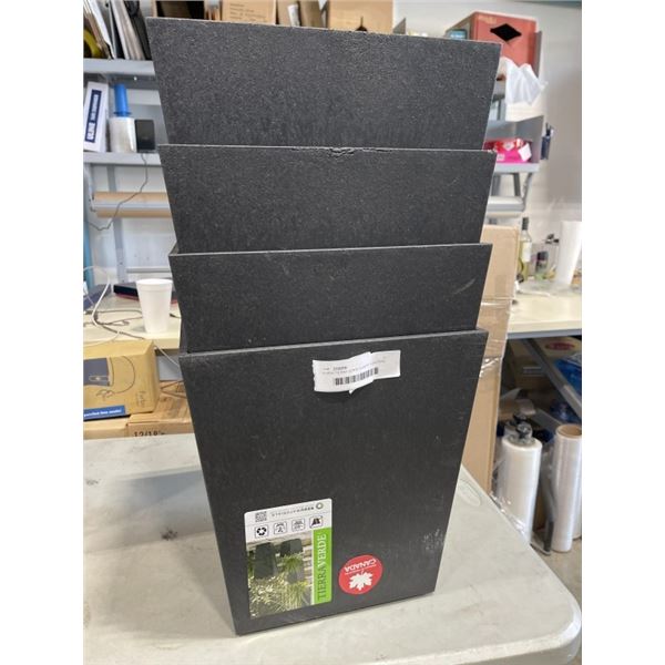 4 NEW TIERRA VERDE PLASTIC PLANTERS, 12X12X12