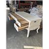 Image 4 : HIGHLY CARVED ANTIQUE WHITE EXECUTIVE PEDESTAL DESK