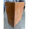 Image 3 : VINTAGE  EARLY 1940'S 4 DRAWER DRESSER. 28" WIDE, 42" HIGH, 17.5" DEEP