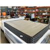 Image 1 : QUEENSIZE BOXSPRING