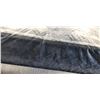 Image 3 : QUENSIZE SEALY POSTUREPEDIC EURO TOP MATTRESS