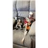 Image 1 : 2 HANGING SKELETONS AND A HANGING SCARECROW