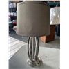 Image 2 : FLOOR LAMP AND TABLE LAMP