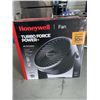 Image 2 : HONEYWELL 8" SUPER TECH FAN - TESTED WORKING