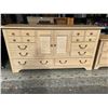 Image 3 : DREXEL HERITAGE DRESSER AND NIGHT STAND