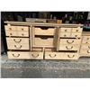 Image 4 : DREXEL HERITAGE DRESSER AND NIGHT STAND