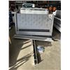 Image 1 : KINGSIZE GREY FABRIC PLATFORM BEDFRAME, COMPLETE