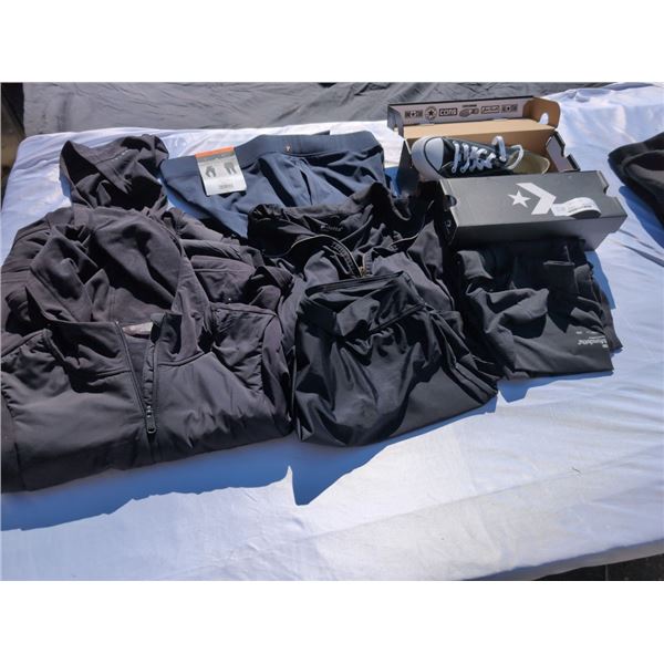 LOT OF NEW WOMEN'S CLOTHING SIZE XXL AND 2 PAIRS OF NEW CONVERSE SIZE 7 SHOES