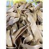 Image 3 : CRATE OF HEAVY DUTY RUBBER BANDS