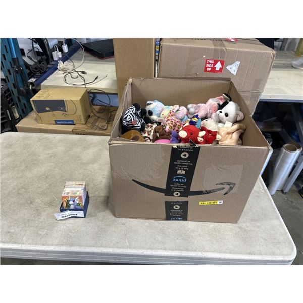 ASSORTED POKEMON TRADING CARDS AND BAG OF COLLECTIBLE TY BEANIES AND MORE