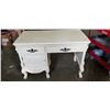 Image 1 : WHITE ANTIQUE LOOK SINGLE PEDESTAL DESK