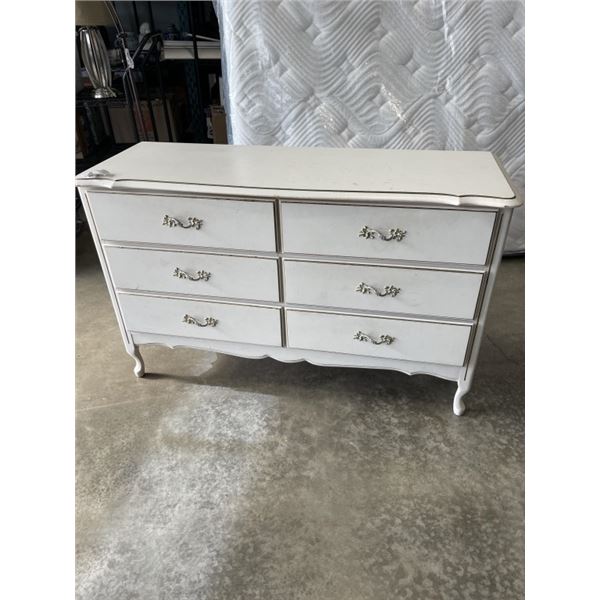 6 DRAWER FRENCH PROVINCIAL DRESSER