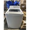 Image 1 : INSIGNIA HIGH EFFICIENCY WASHER, WORKING