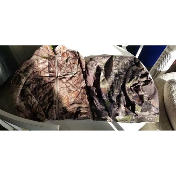 CABELAS WINTER HUNTING JACKET SIZE LARGE, AND UNDER ARMOUR CAMO ZIP UP SIZE XL