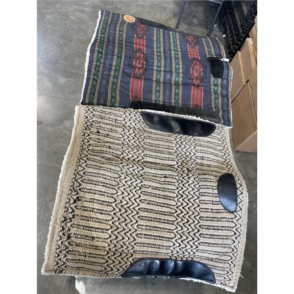2 SADDLE PADS