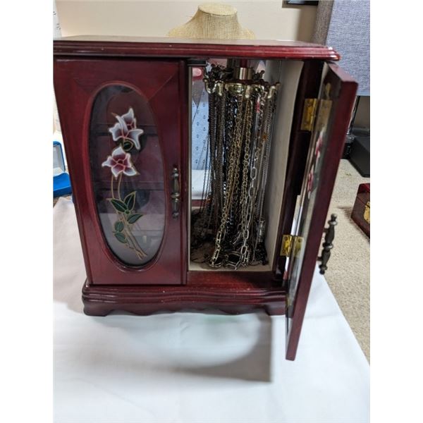 VINTAGE WOOD JEWELRY CASE W/ LOT OF JEWELRY CONTENTS