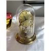 Image 1 : OLD STYLE CLOCK W/ CASE - BATTERIES REQUIRED