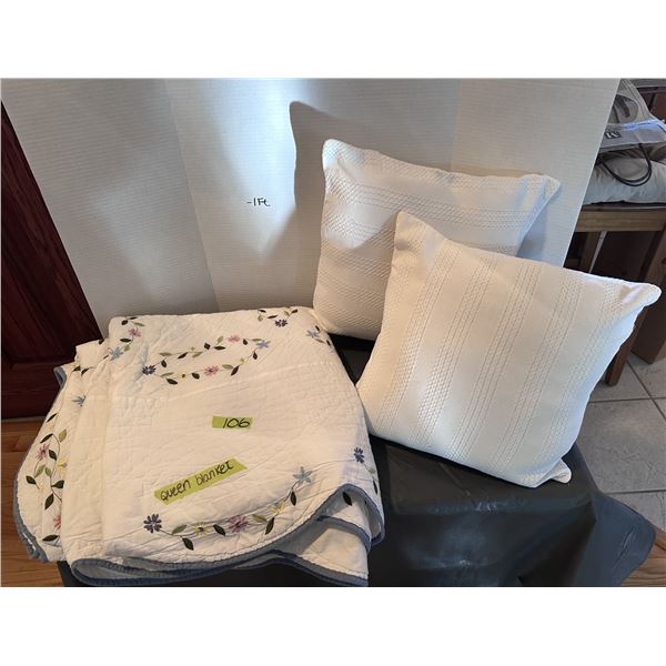 Queen sized blanket and accent pillows