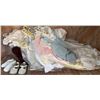 Image 6 : Large Mixed Lot Dolls Shirley Temple Collection Vintage Clothing Shoes Accessories