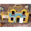 Image 6 : Fisher Price Barn, Play Family House, Matchbox Cars, Toys, Cracker Jack Tin