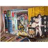 Image 7 : Elvis Presley Collectibles Lot: Magazines, Comics, Limoges Plate, Action Figure, Tokens