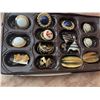 Image 4 : Vintage Costume Jewellery Lot: Earrings, Brooches, Pins, Clip-Ons, 30+ Pieces