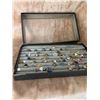 Image 1 : 34 Vintage & Costume Rings in Display Case, Assorted Stones and Styles