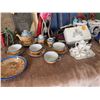 Image 11 : Lot: Vintage Books, Toy Tea Sets, Miniature Furniture, Queen Mother Textile, Collectibles