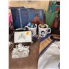 Image 3 : Lot: Vintage Books, Toy Tea Sets, Miniature Furniture, Queen Mother Textile, Collectibles