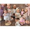 Image 10 : 15 Composition Baby Dolls Various Sizes 1930s-1940s Clothing