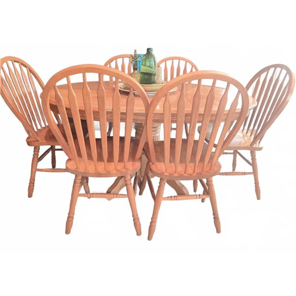 Oak Dining Table With Leaf 6 Spindle Back Chairs