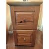 Image 5 : Wood Two-Drawer Filing Cabinet with Table Lamp