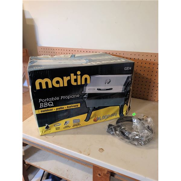 Martin GR14 Portable Propane BBQ Grill with Hose, 14000 BTU