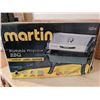 Image 2 : Martin GR14 Portable Propane BBQ Grill with Hose, 14000 BTU