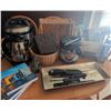 Image 1 : Breville Fast Slow Cooker, Kettle, Knife Tray, Chocolate Fondue Set, Baskets, Decor Lot