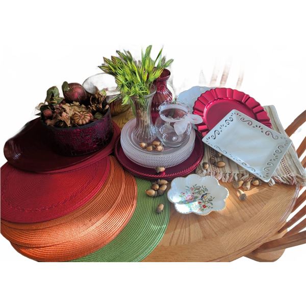 Decorative Tableware, Aynsley Pembroke Dish, Glass Vases, Placemats, Centrepieces
